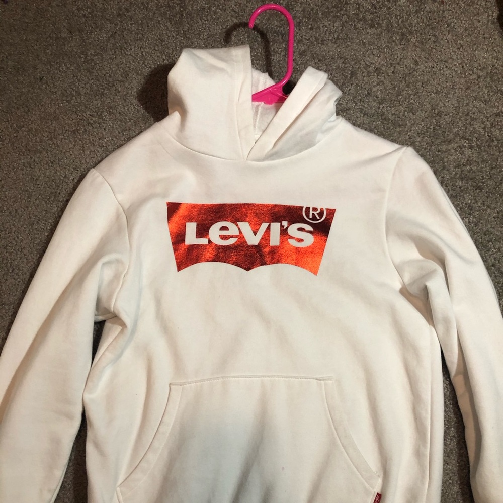 White levi's hoodie